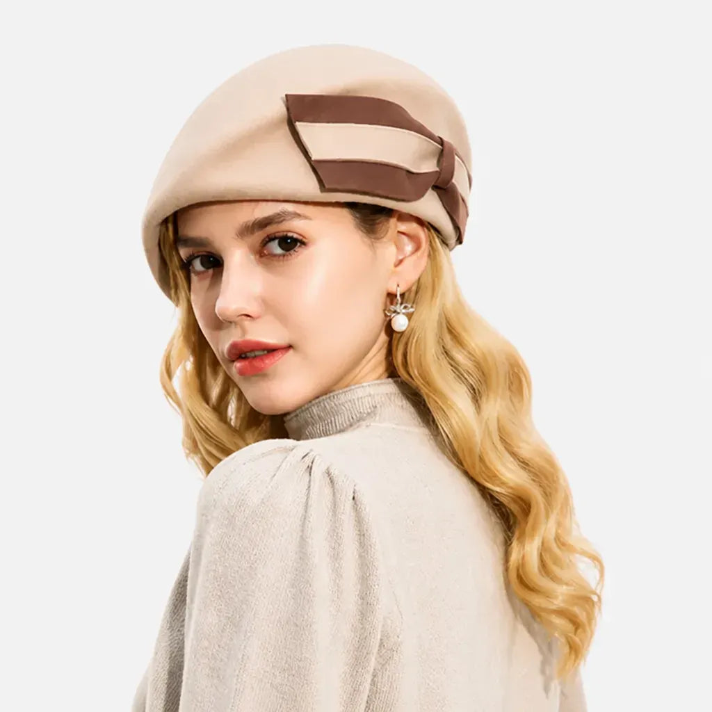 La boîte à chapeaux Beret Francais Femme - en Laine avec Noeud Bicolore