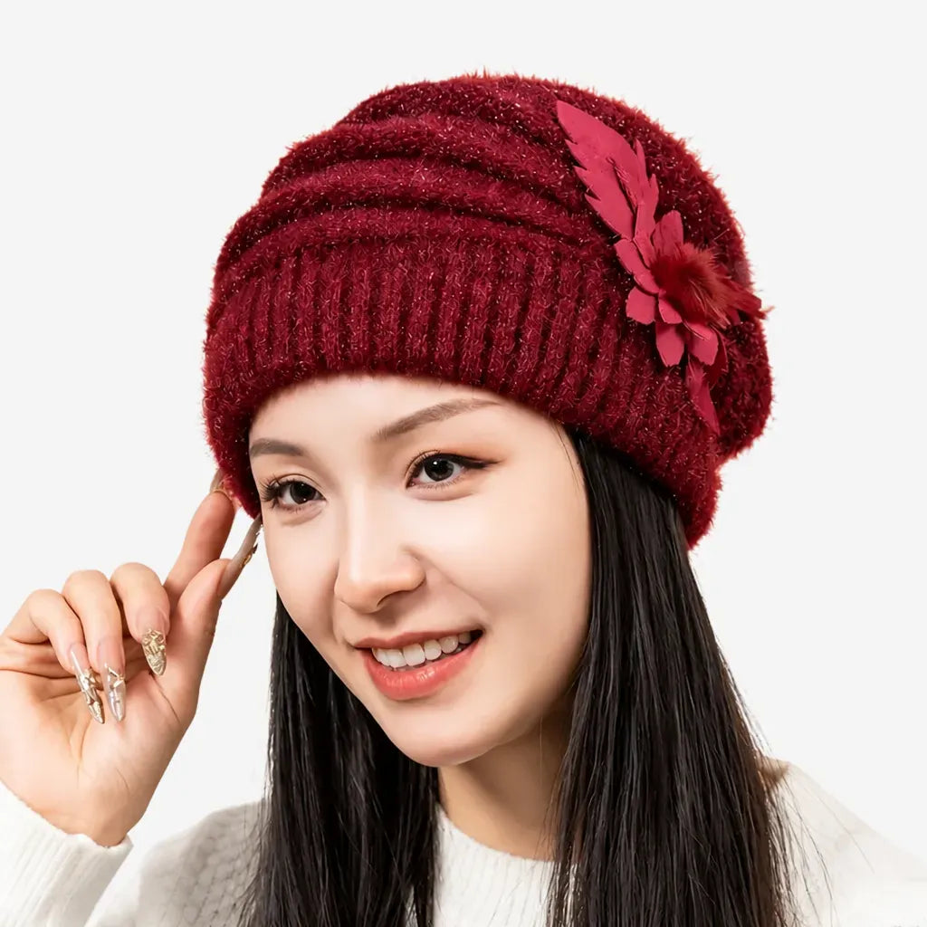 La boîte à chapeaux Bonnet Femme Hiver - Peluche Epaisse et Coupe-Vent avec Fleur
