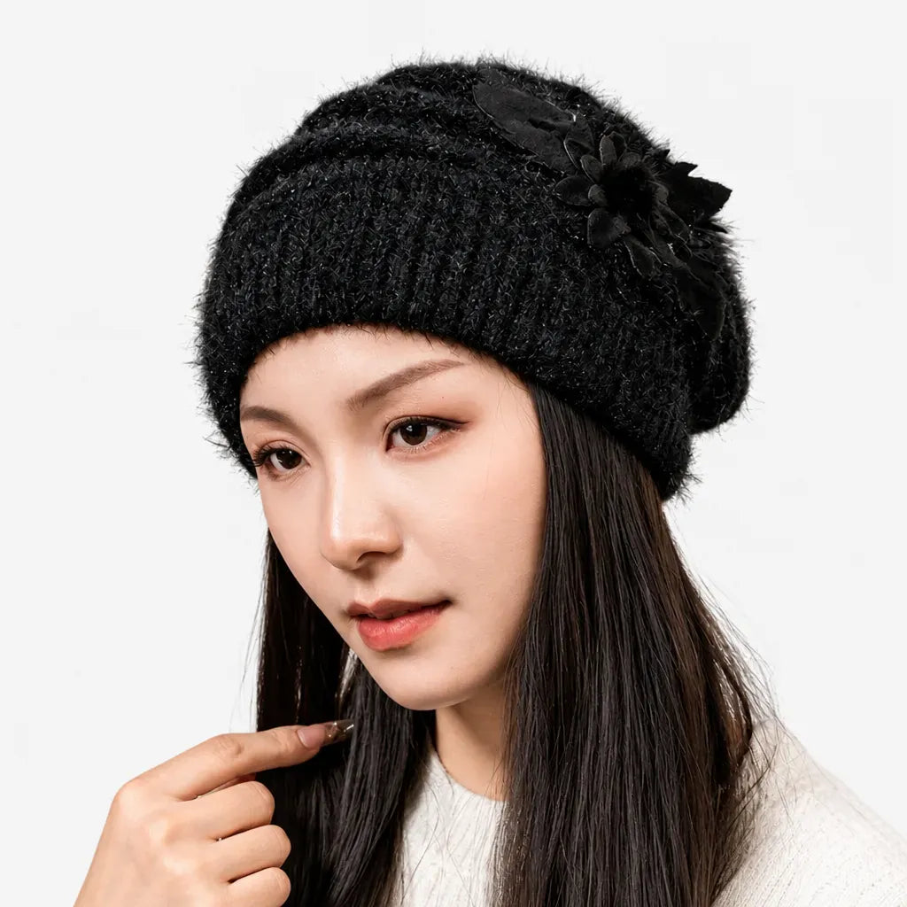 La boîte à chapeaux Bonnet Femme Hiver - Peluche Epaisse et Coupe-Vent avec Fleur