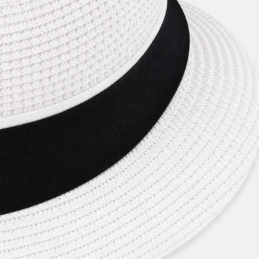 La boîte à chapeaux Chapeau Canotier Femme - Blanc Plat avec Ruban Noir