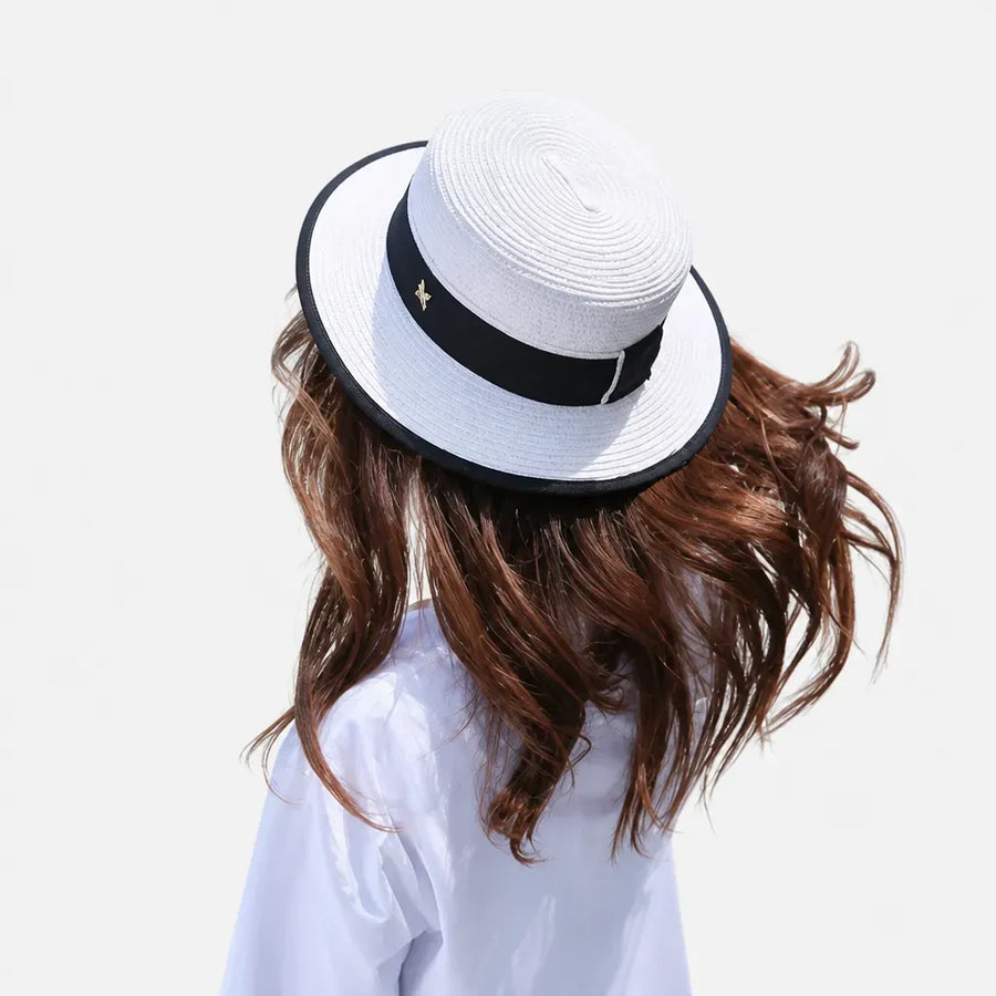La boîte à chapeaux Chapeau Canotier Femme - Blanc Plat avec Ruban Noir