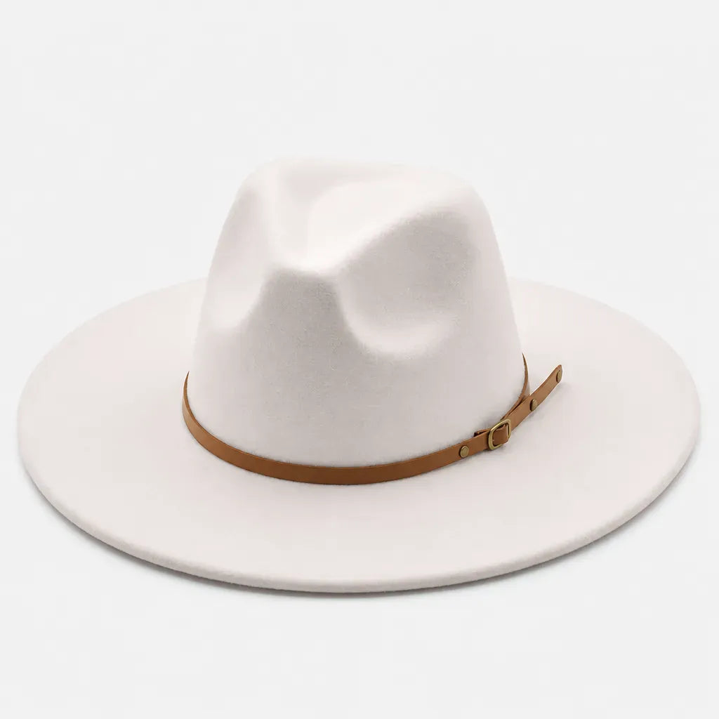 La boîte à chapeaux Chapeau Large Bord - Fedora Jazz a Ceinture en Cuir Marron
