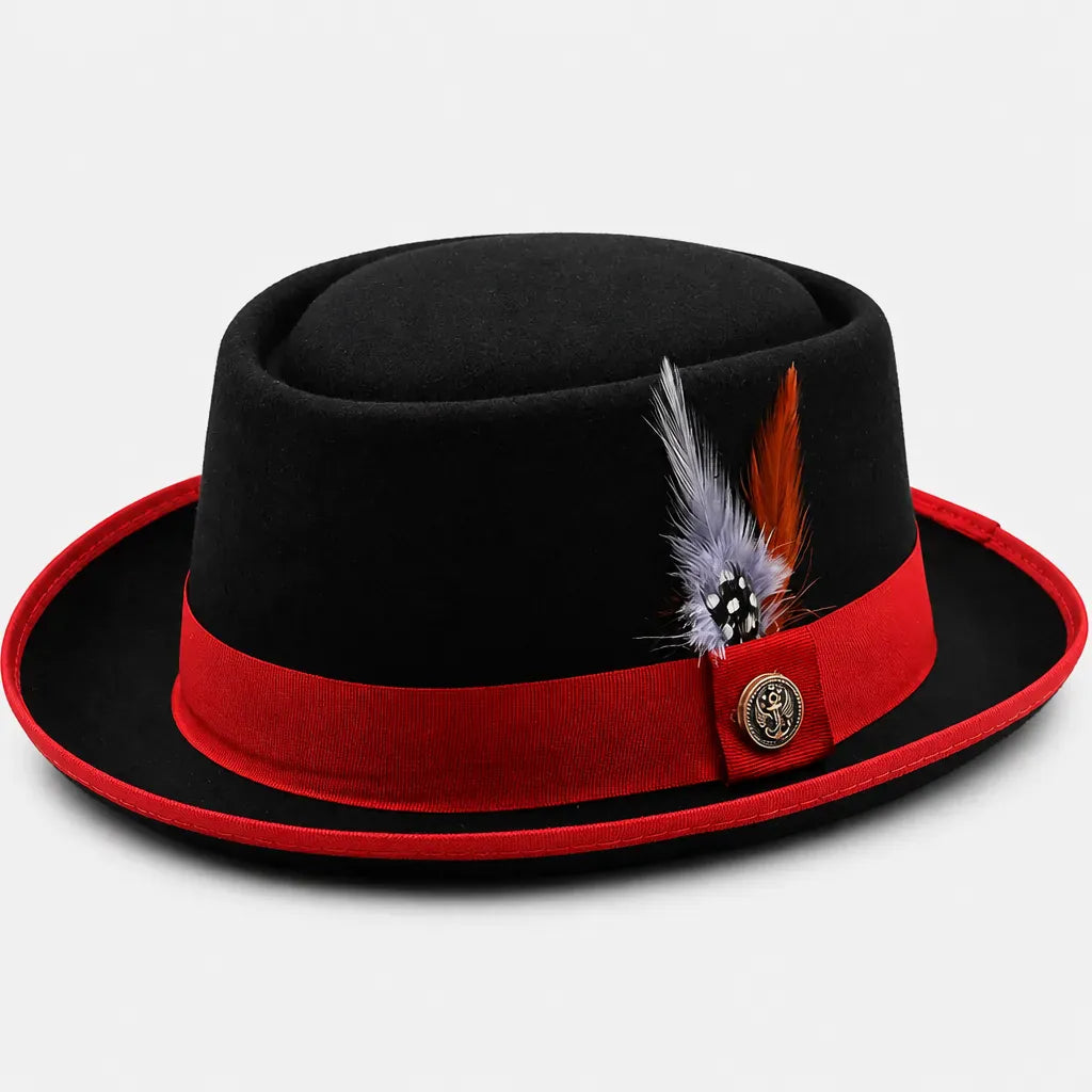 La boîte à chapeaux Chapeau Porkpie - Noir avec Ceinture Rouge et Plume